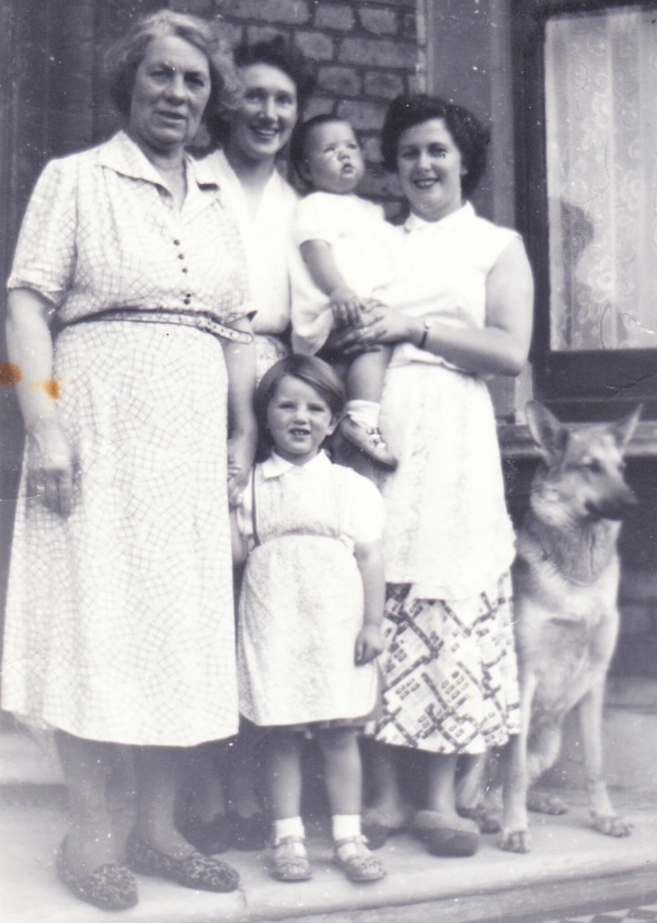 Aunt Janet (left) with Olive (center), Deborah (bottom), and Julie (second to right)